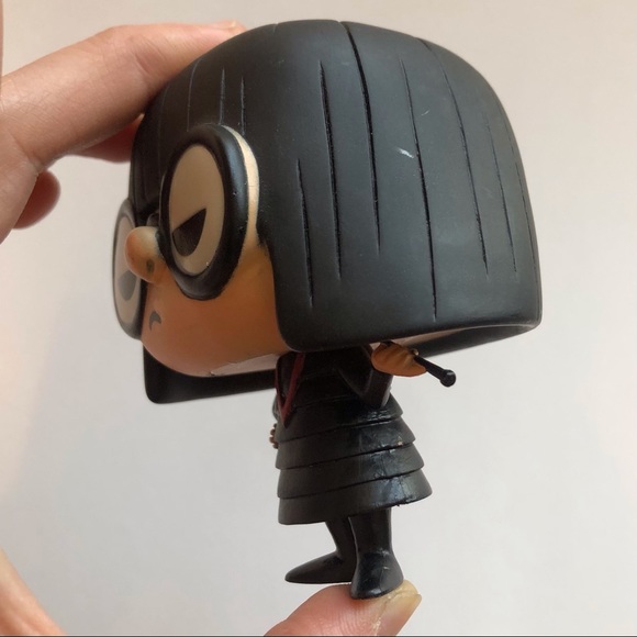 FUNKO POP #30 - Disney EDNA E MODE The Incredibles Pixar Vaulted Loose HTF Rare - Picture 6 of 10